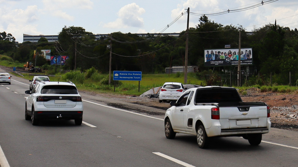 Rod. Vice Prefeito Hermenegildo Tonoli sn Próximo ao Condomínio GR (Jundiaí)