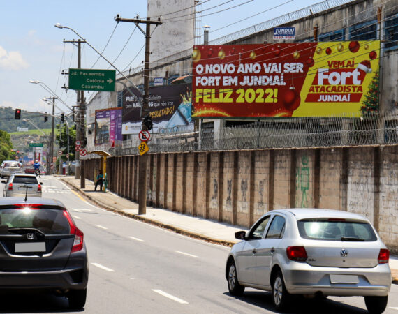 Av. Antonio Frederico Ozanan sn antigo prédio da Pozzani - Sentido Maxi Shopping-01 (Jundiaí)