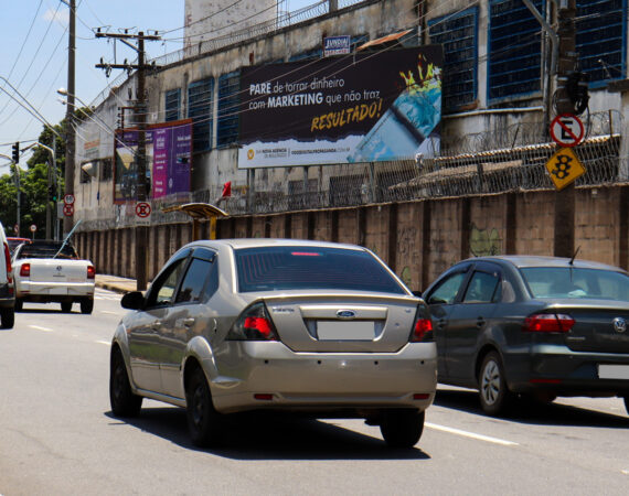 Av. Antonio Frederico Ozanan sn antigo prédio da Pozzani - Sentido Maxi Shopping-02 (Jundiaí)