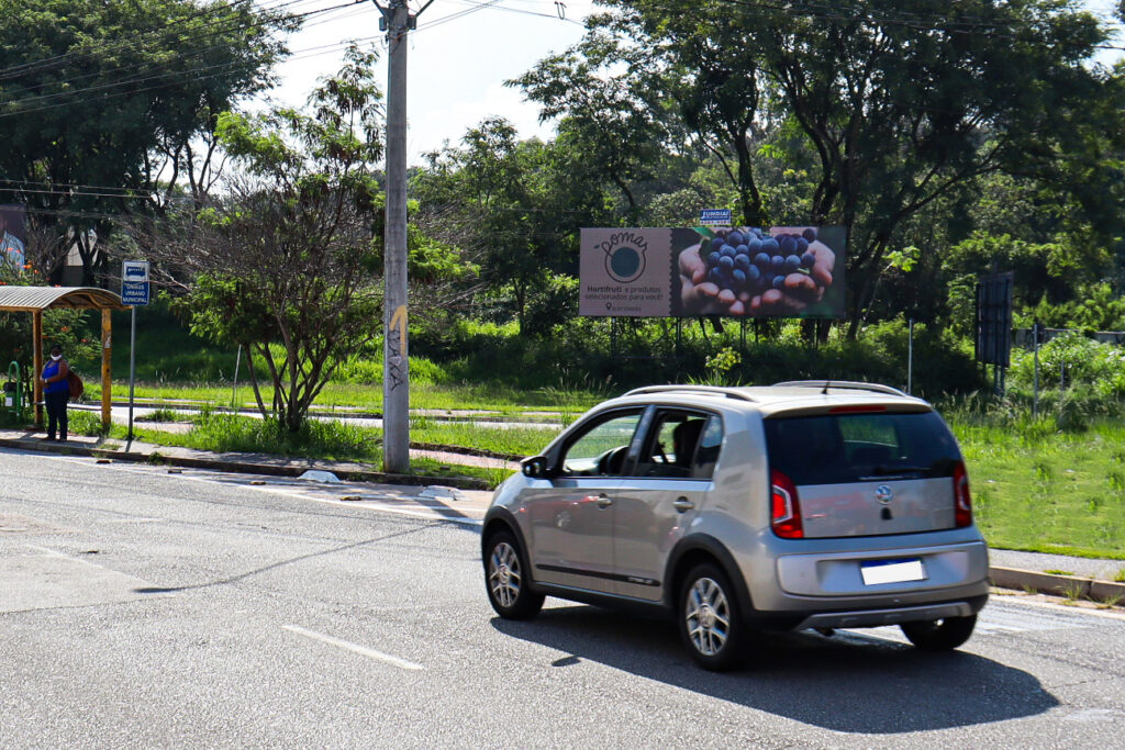 Av. Antonio Pincinatto sn Rotatória sentido Bairro Eloy Chaves-03 (Jundiaí)