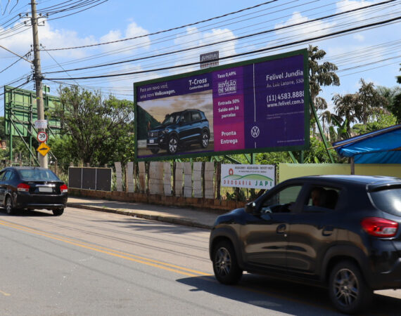 Av. Reynaldo Porcari em frente ao Supermercado Coelho-02 (Jundiaí)