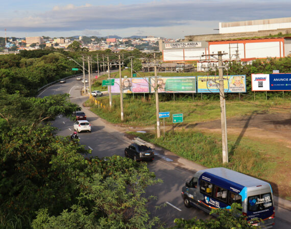 Av. Marginal do Rio Jundiaí sn (Entrada Várzea Paulista)