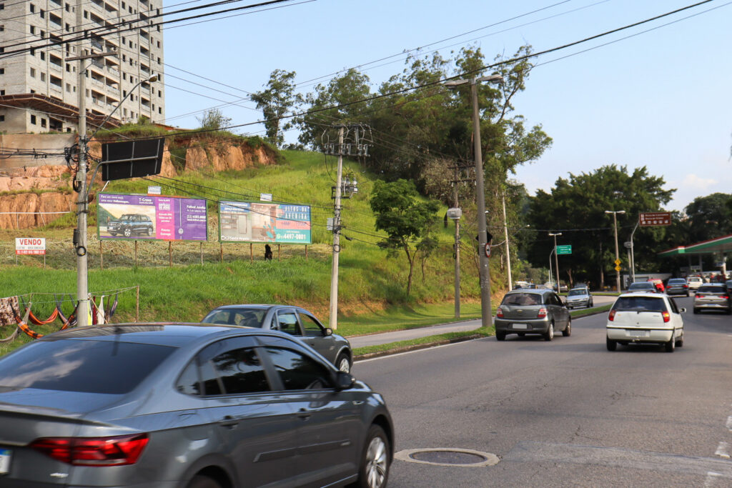 Rotatória Estrada Velha SP com Samuel Martins e Av. Brasil (Jundiaí)