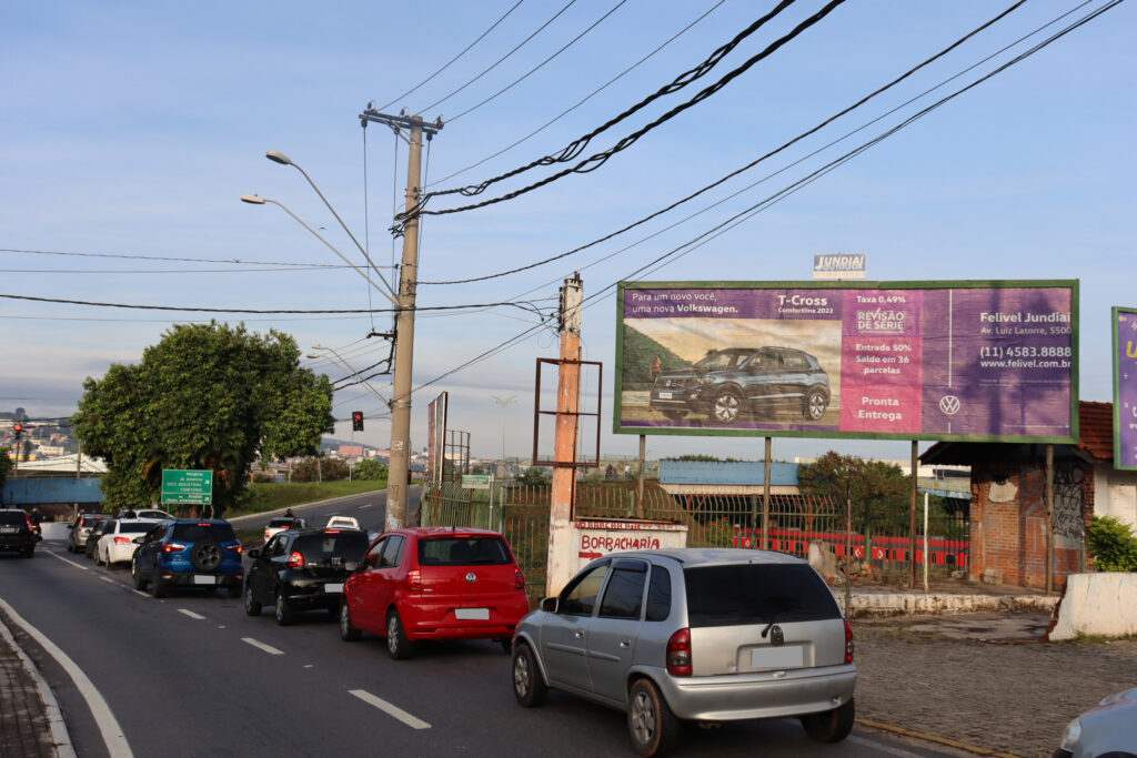 Av. Fernão Dias Paes Leme, sn (Próximo a Estação Ferroviária e Prefeitura de Várzea Pta)