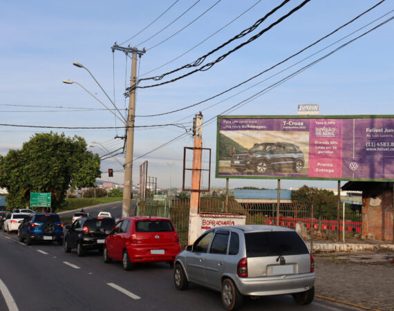 Av. Fernão Dias Paes Leme, sn (Próximo a Estação Ferroviária e Prefeitura de Várzea Pta)